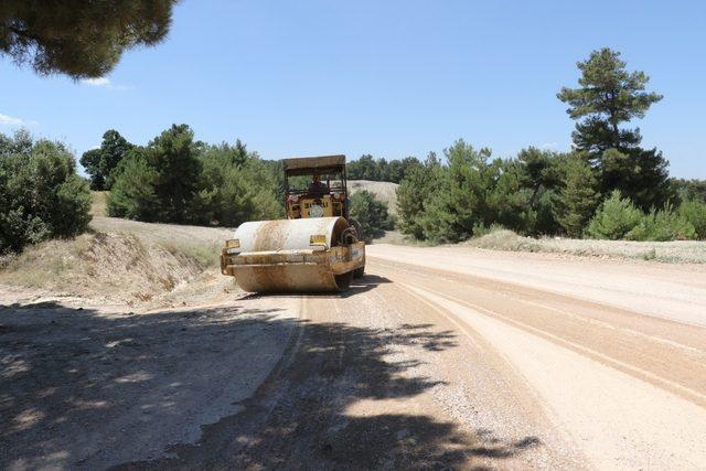 Selendi’de yol yapım çalışmaları başladı