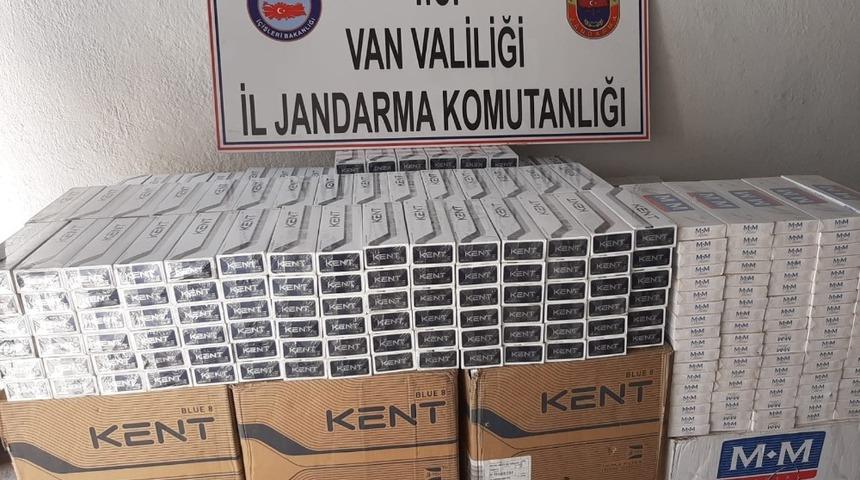 Muradiye 11 bin 500 paket ka&ccedil;ak sigara ele ge&ccedil;irildi