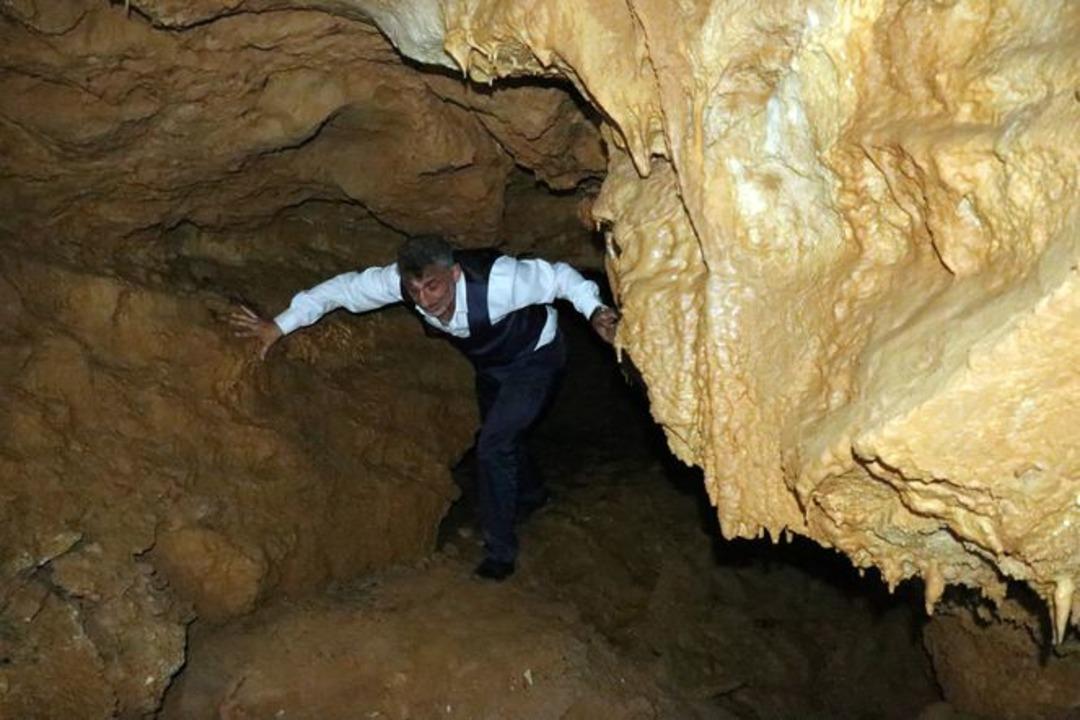 Zonguldak'ta heyelan, mağarayı ortaya &ccedil;ıkardı