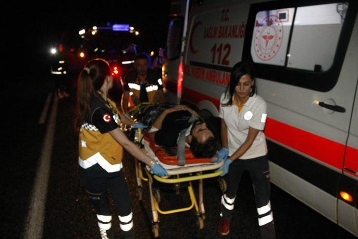 Bursa'da iki araç kafa kafaya çarpıştı: Ölü ve yaralılar var! G4