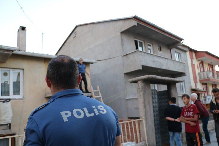 Mahsur kalan kedi için canını hiçe saydı G5