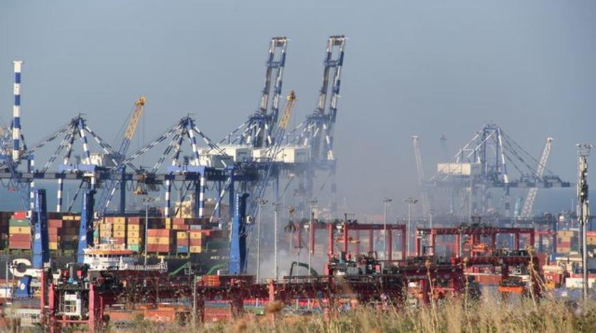 Ambarlı Limanı'nda gemi yangını