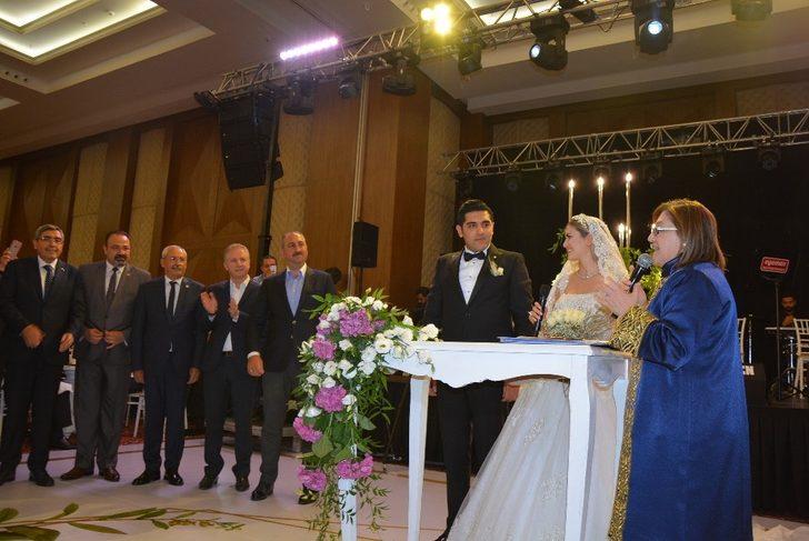 Kaplan ve Canbaz ailelerinin mutlu günü G4