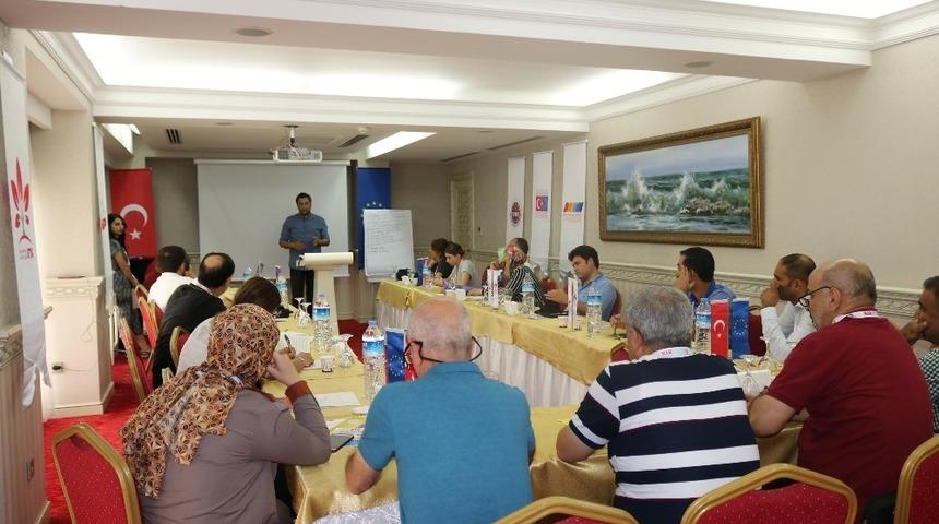 Daha Şeffaf STK, Daha Güçlü STK Projesi katılımcılarına sertifikaları verildi