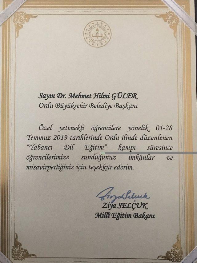 Başkan Hilmi Güler’e eğitim ödülü