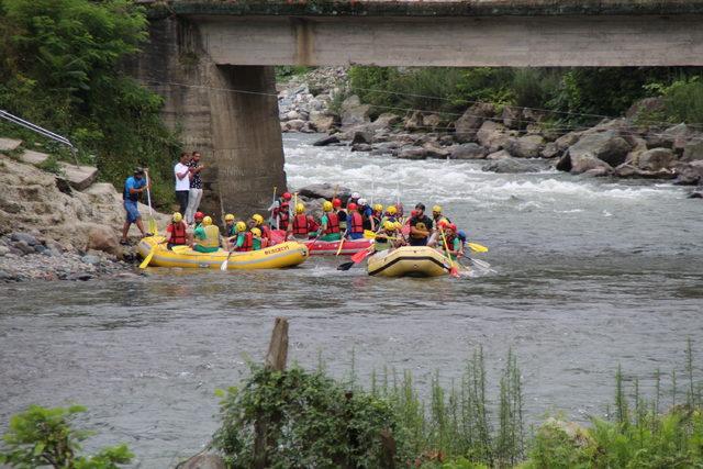 Talep arttı, Fırtına Deresi rafting botlarıyla doldu 4