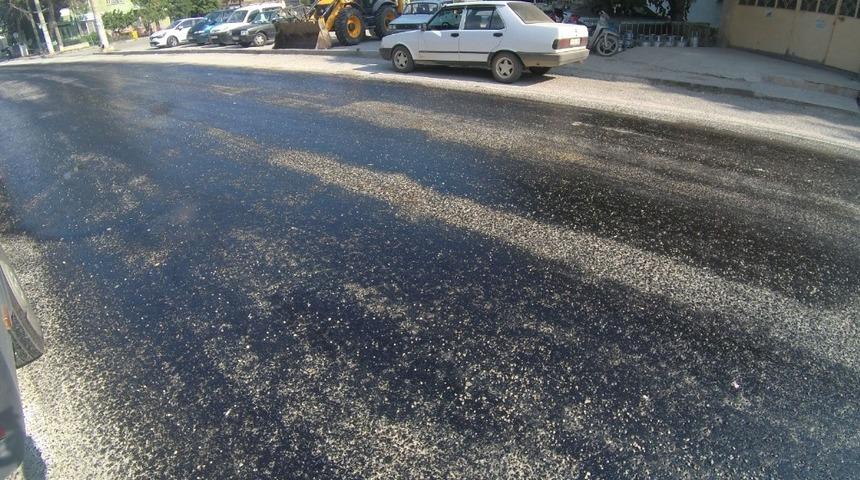 Sıcaklar asfaltı eritti