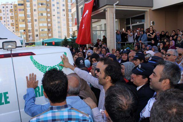 Şehit polis memuru Uluçay, son yolculuğuna uğurlandı