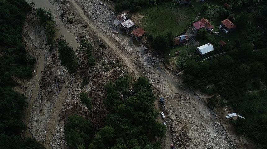 Son dakika: Düzce'deki sel felaketinde bir kişinin daha cansız bedenine ulaşıldı