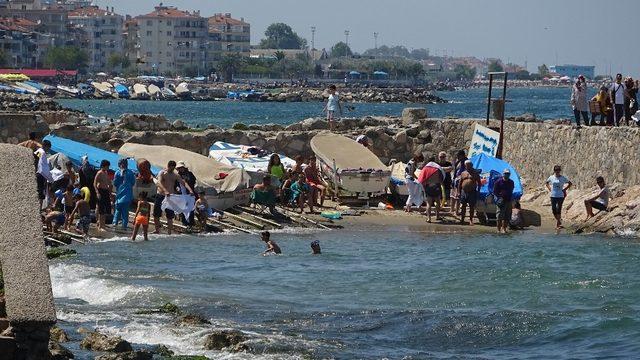 Sıcaktan bunalan Bursalılar denize akın etti