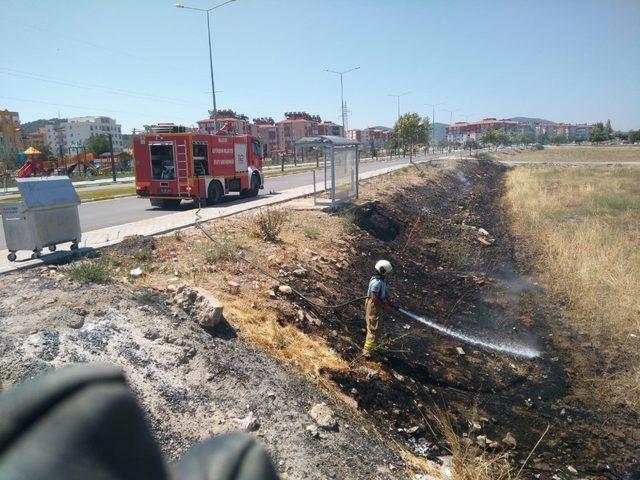 Alev alan otlar yürekleri ağza getirdi