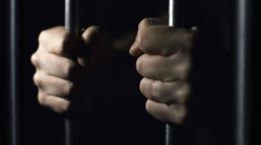 Bug&uuml;n girdiği cezaevinden firar etti