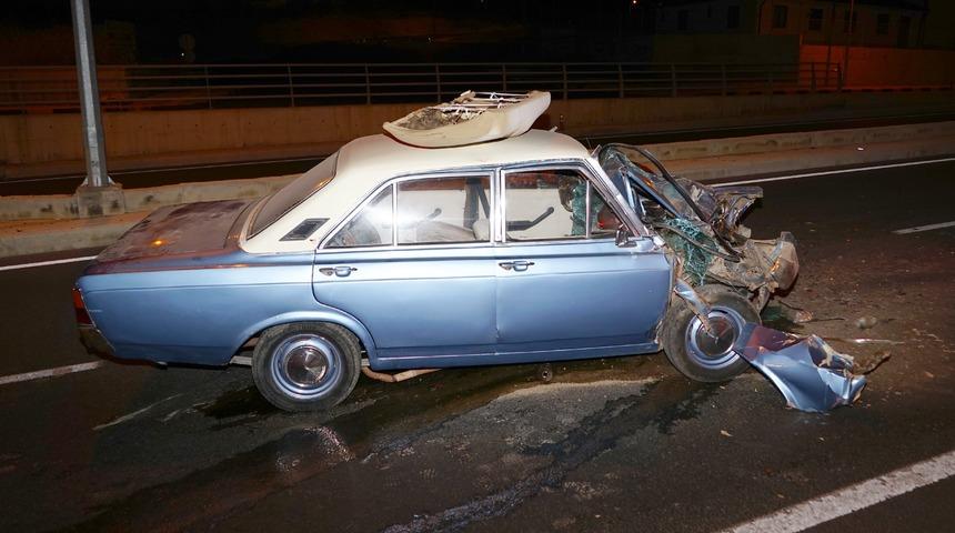 Kastamonu'da feci kaza! Otomobil hurdaya d&ouml;nd&uuml;!