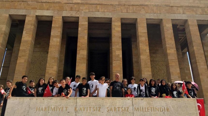 Muratpaşalı &ouml;ğrenciler Anıtkabir&rsquo;de