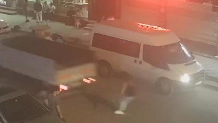 Yer: Sultangazi! Genç kızın korku dolu anları kamerada G4