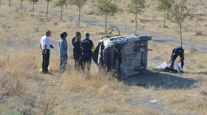 Düğün dönüşü kaza: 2 ölü, 3 yaralı