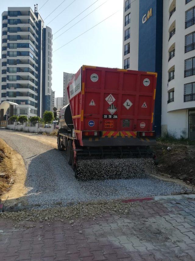 Toroslar’da yol çalışmaları aralıksız sürüyor