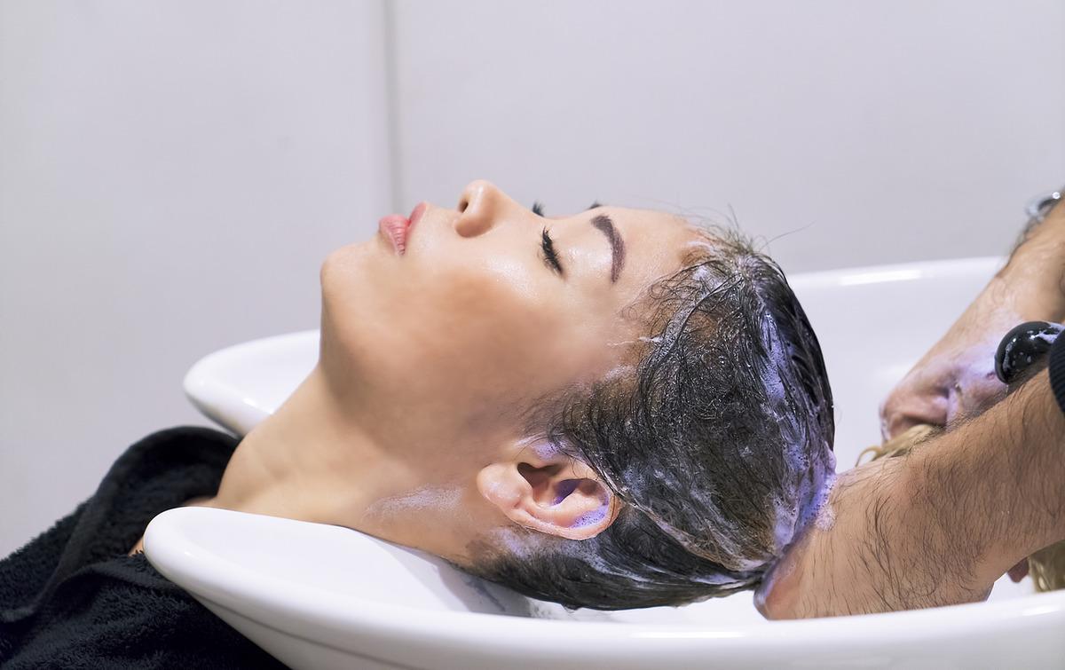 'G&uuml;zellik Salonu Sendromu!' Kuaf&ouml;rdeki bu hareket fel&ccedil; kalmanıza sebep olabilir