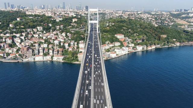 FSM Köprüsü'nde trafiğin son durumu havadan fotoğraflandı