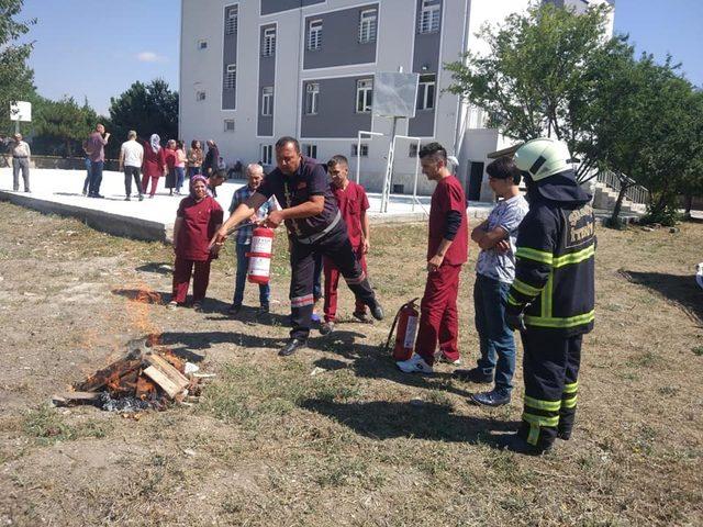 Aler Yaşam Engelli Bakım Merkezinde eğitim ve yangın tatbikatı