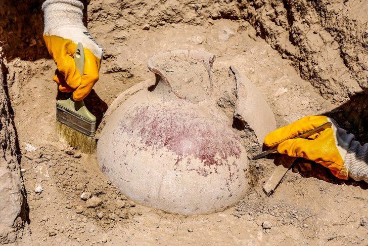 Van'da Urartu aristokratlarının mezarlığı bulundu! "İlk kez böyle bir durumla karşılaşıyoruz" G4