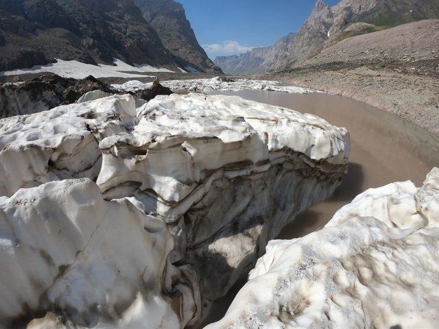 Cilo Dağları'nda buzulların erimesi endişelendiriyor