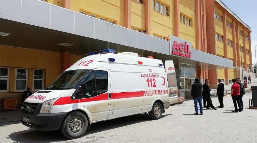 Erzincan&rsquo;da trafik kazası: 3 yaralı