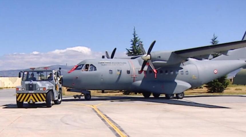 Yerli uçak çeker aracı Rahvan tam 60 ton çekebiliyor