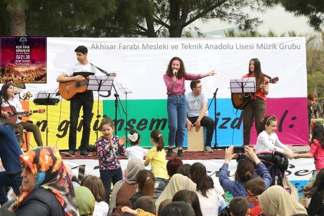 Akhisar’da açık hava konserleri başlıyor