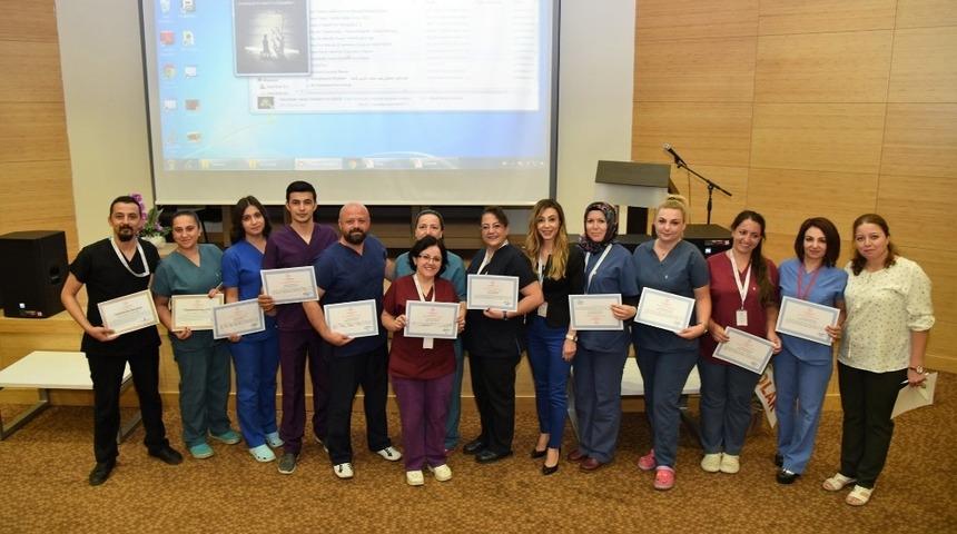 İlk kursiyerler sertifikalarını aldı