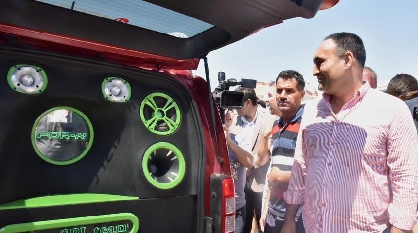 Başkan Yılmaz, modifiye ara&ccedil; tutkunlarıyla buluştu