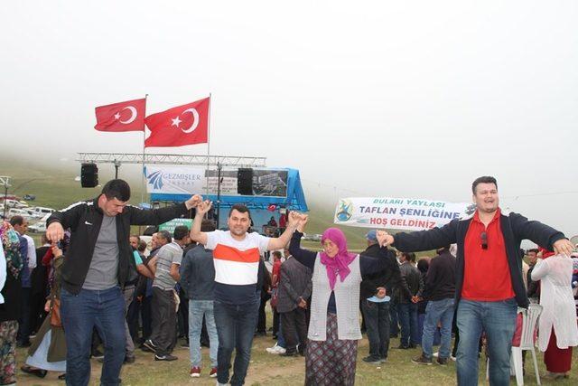 Doğu Karadeniz’de yayla şenlikleri sürüyor