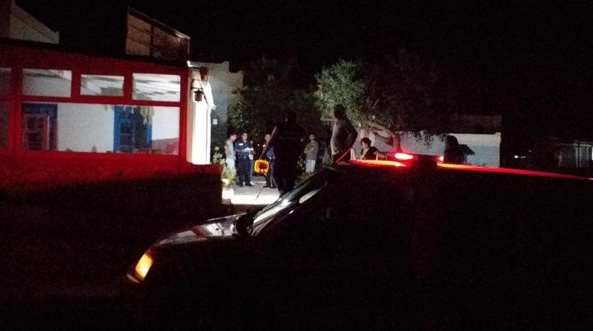 Balkondan d&uuml;şerek &ouml;ld&uuml;