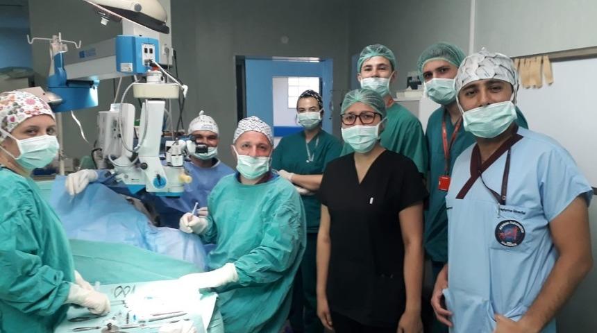 A&Uuml;&rsquo;de bir ayda 22 kornea nakli yapıldı