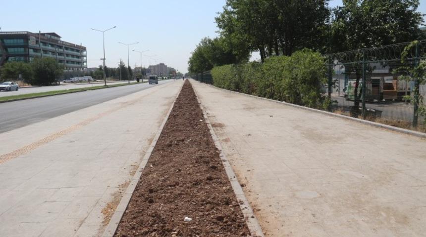 Karacadağ Bulvarı&rsquo;na hizmet eli değdi