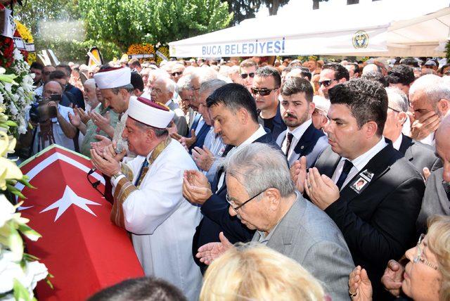 İzmir de Işılay Saygın i&ccedil;in t&ouml;ren (2) 4