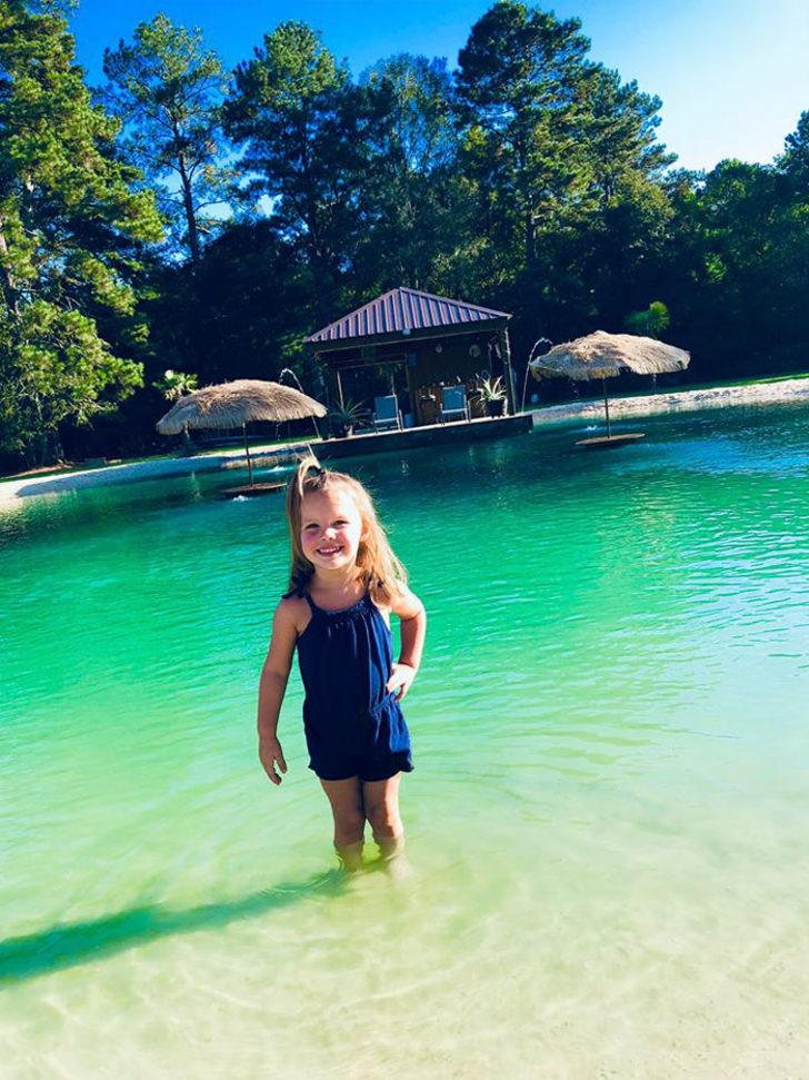 Kendi özel plajını inşa etti! G3