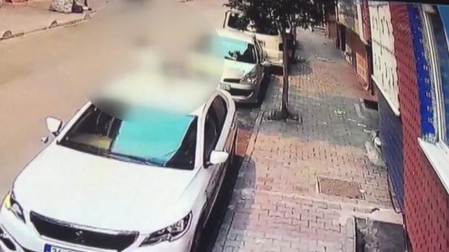 Esenler'de 6. kattan atılan Yunus bebek otomobilin üzerine düşerek yaralandı