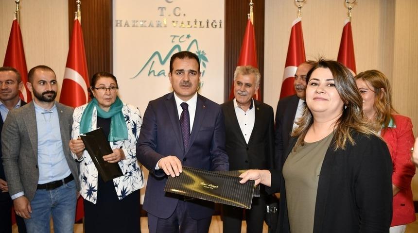 Başkan Erdem&rsquo;den Vali Akbıyık&rsquo;a ziyaret