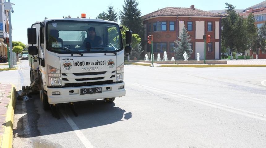 İn&ouml;n&uuml;&rsquo;de &ccedil;evre d&uuml;zenlemesi ve temizlik &ccedil;alışmaları