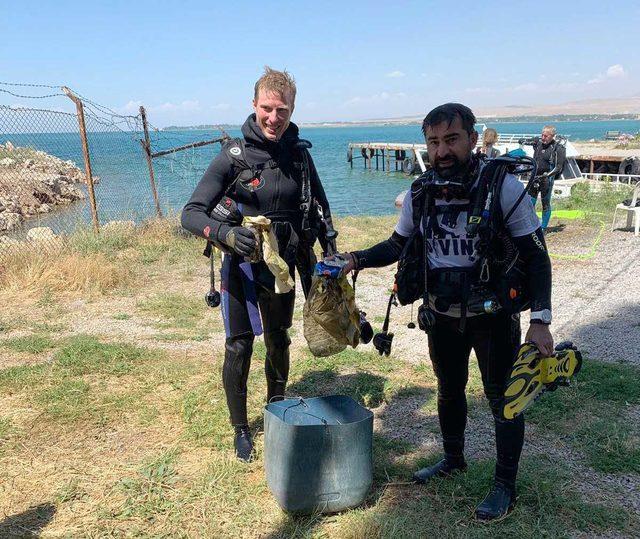 Ermeni dalgıçlardan 'Van Gölü Nefesimizdir' kampanyasına destek