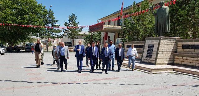 AK Parti İzmir Milletvekili Kırkpınar Aşkale’de