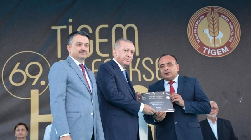 Sultansuyu harasına ziraat özel ödülü