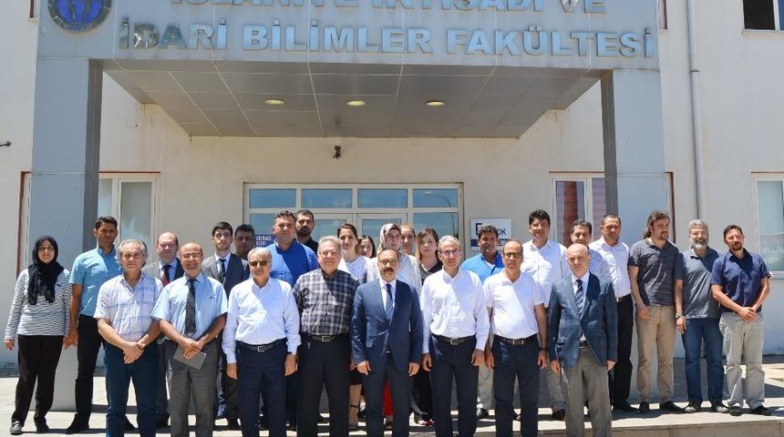 GA&Uuml;N Rekt&ouml;r&uuml; Prof. Dr. G&uuml;r&rsquo;den İslahiye ziyareti