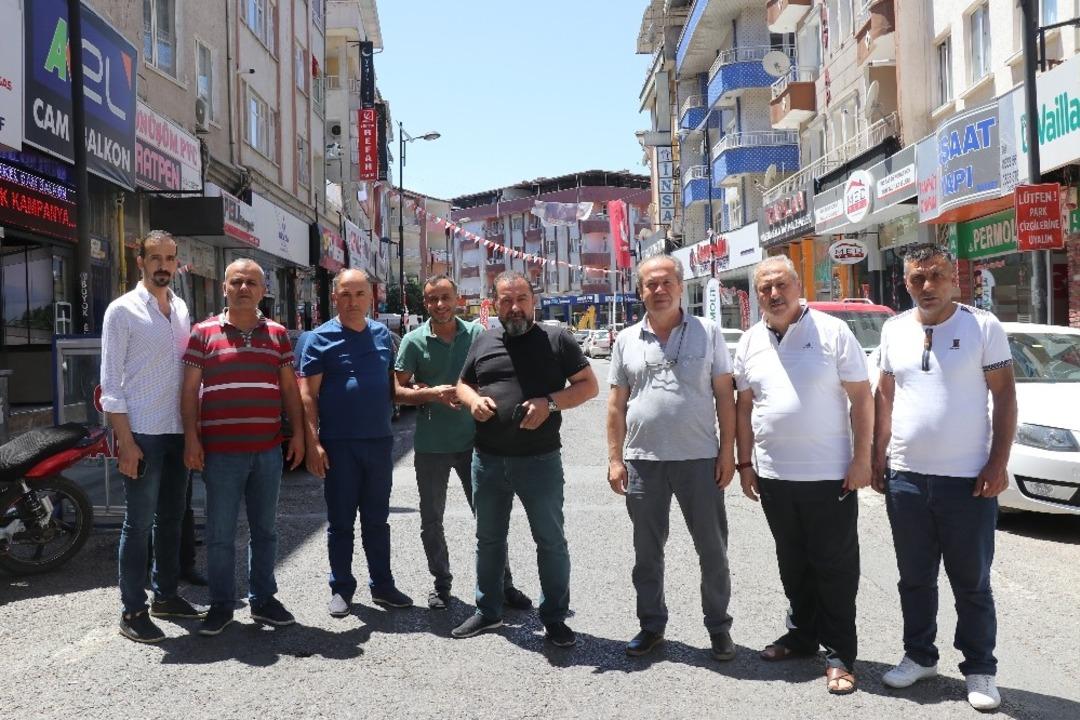 Niyazi Mısri caddesi esnafından Pazar tepkisi