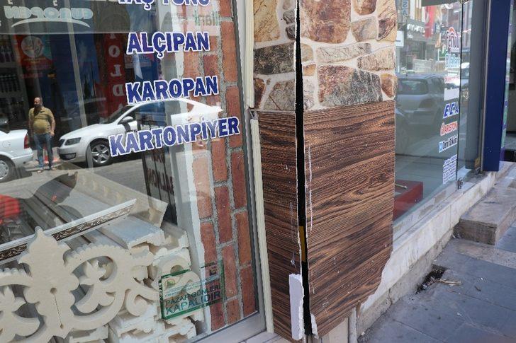 Niyazi Mısri caddesi esnafından Pazar tepkisi G2