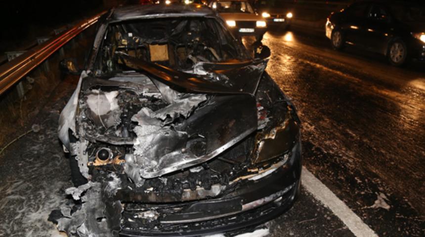 Yeni aldıkları otomobilin sevinci iki saat sürdü