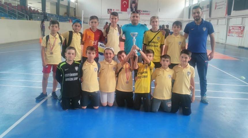 Şampiyon miniklerin Gen&ccedil;lik ve Spor M&uuml;d&uuml;rl&uuml;ğ&uuml; ziyareti