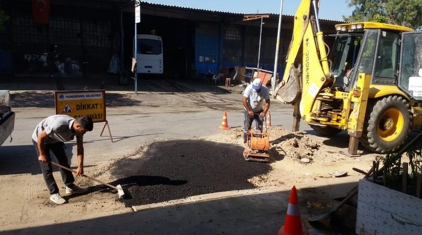 Yunusemre k&uuml;&ccedil;&uuml;k sanayi sitesi yollarını d&uuml;zenliyor^