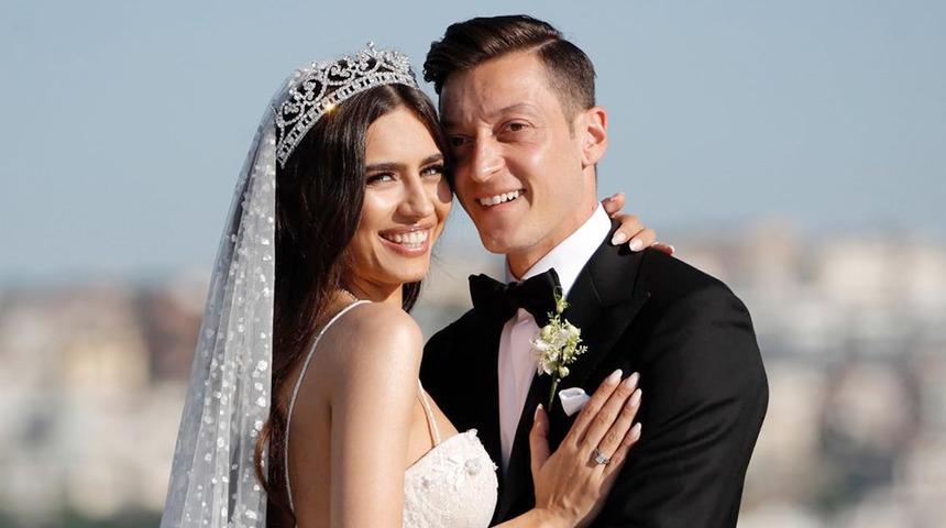 Bıçaklı saldırı sonrası Mesut Özil'den flaş karar!